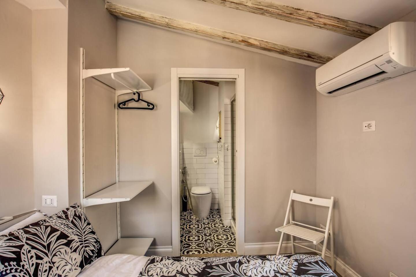 Attic With Terrace By Trevi Fountain Appartement Rome Buitenkant foto