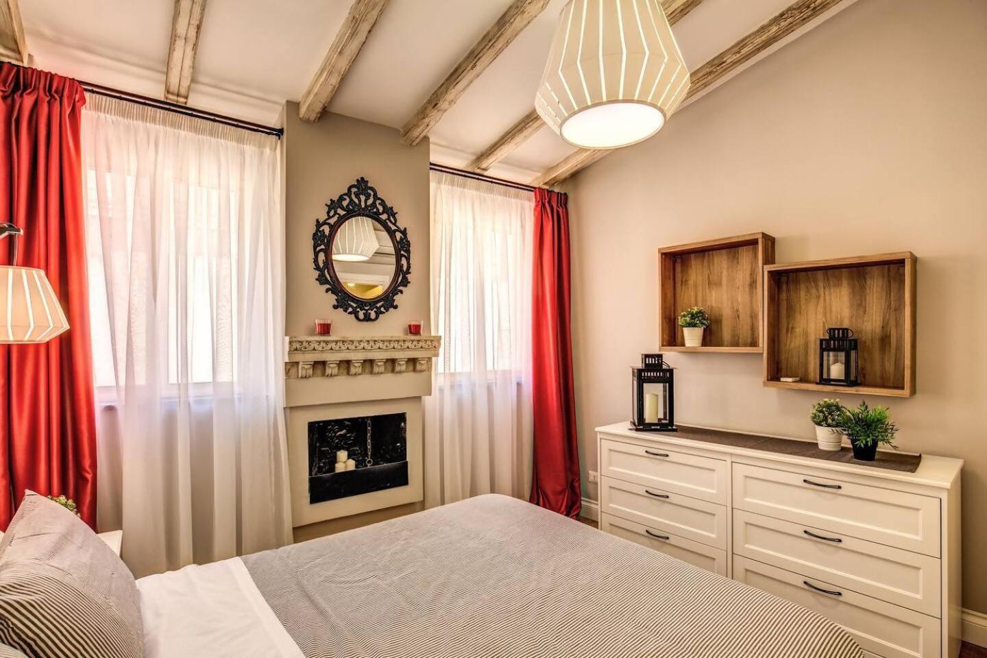 Attic With Terrace By Trevi Fountain Appartement Rome Buitenkant foto